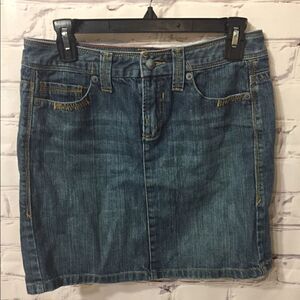 Tommy Hilfiger size 6 jean skirt